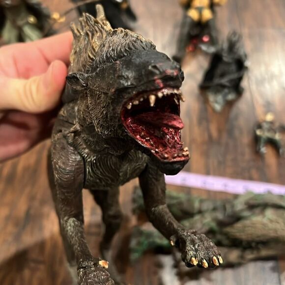 Vintage 2001-2003 The Lord of The Rings Figures mixed lot 12 figures mixed sizes - Picture 15 of 16